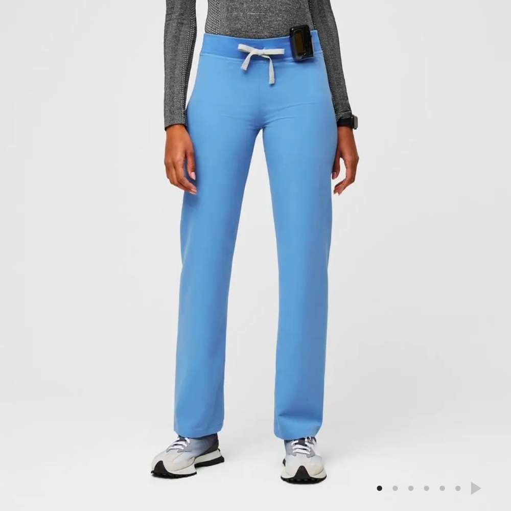 Figs Livingston in Ciel Blue